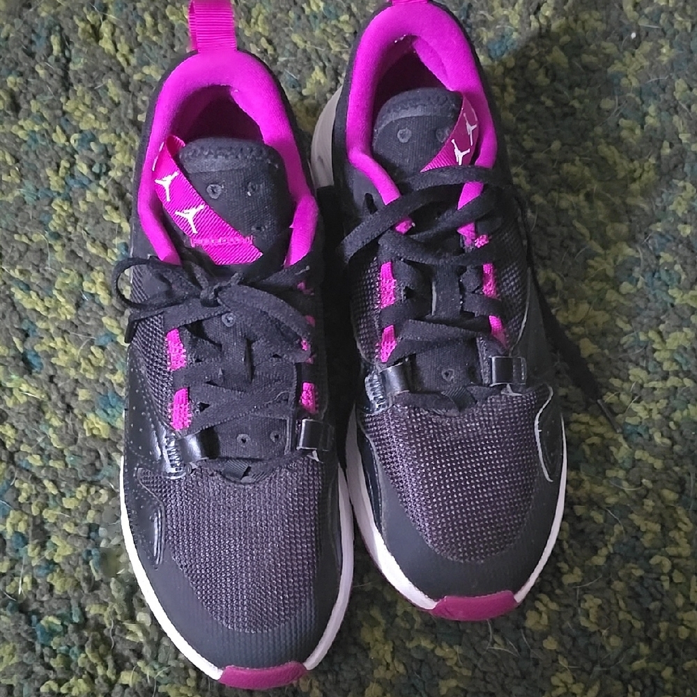 Women's Black and Pink Athletic Shoes